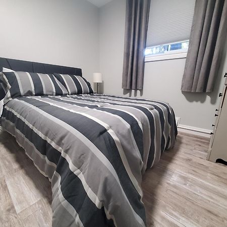 Modern Private 1Br Apt. W/Free Prkg + Fast Wi-Fi Су-Сент-Мари Экстерьер фото