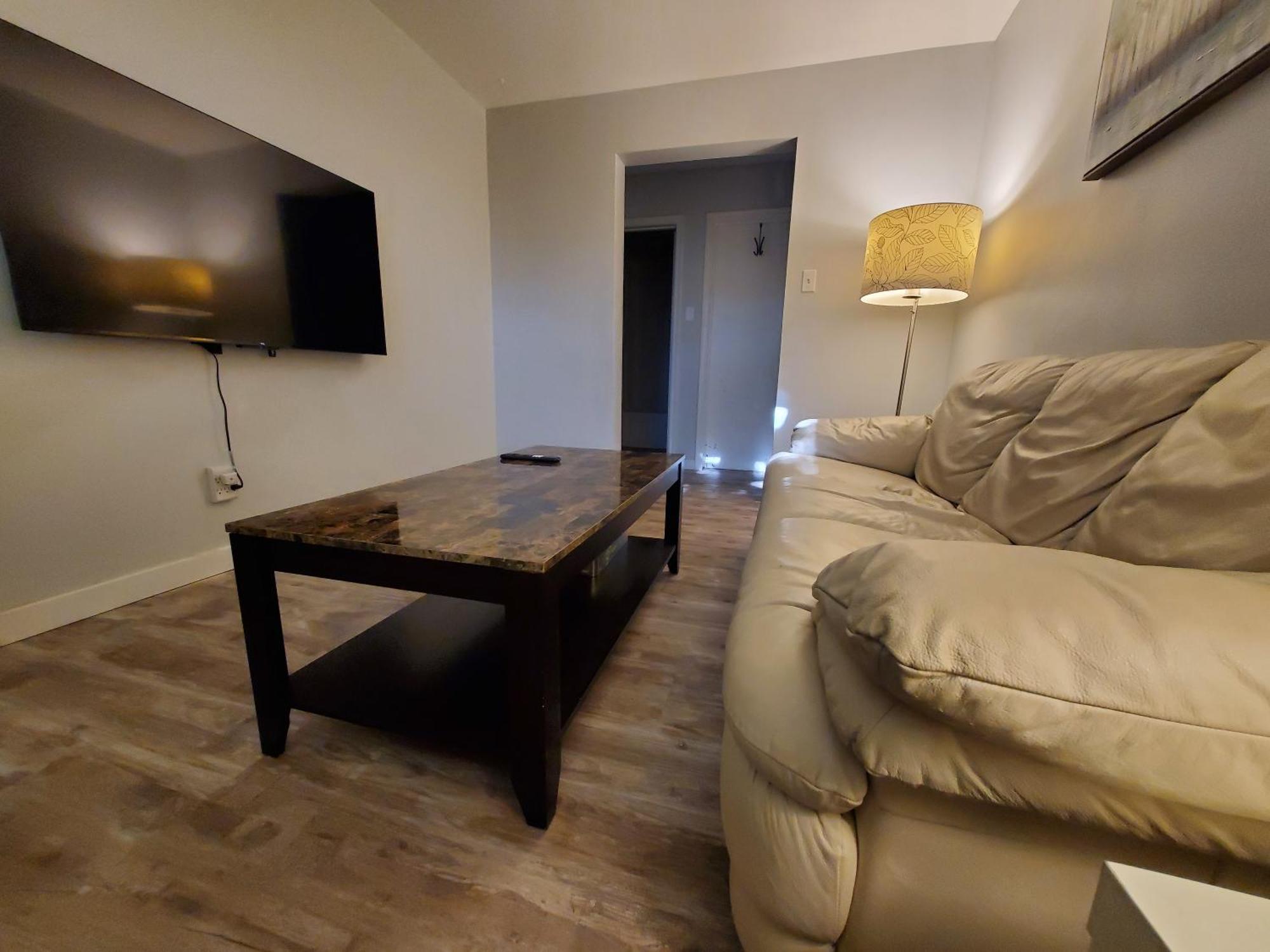 Modern Private 1Br Apt. W/Free Prkg + Fast Wi-Fi Су-Сент-Мари Экстерьер фото